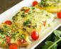 Dietinis omletas - kaip virti pagal receptus su nuotraukomis, garuose, keptuvėje, orkaitėje ir lėtoje viryklėje Omletas su miltais lėtoje viryklėje